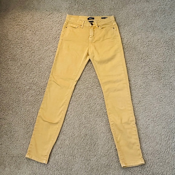 BDG Mustard Jeans - Picture 2 of 6